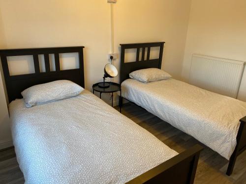 Standard Twin Room with Shared Bathroom