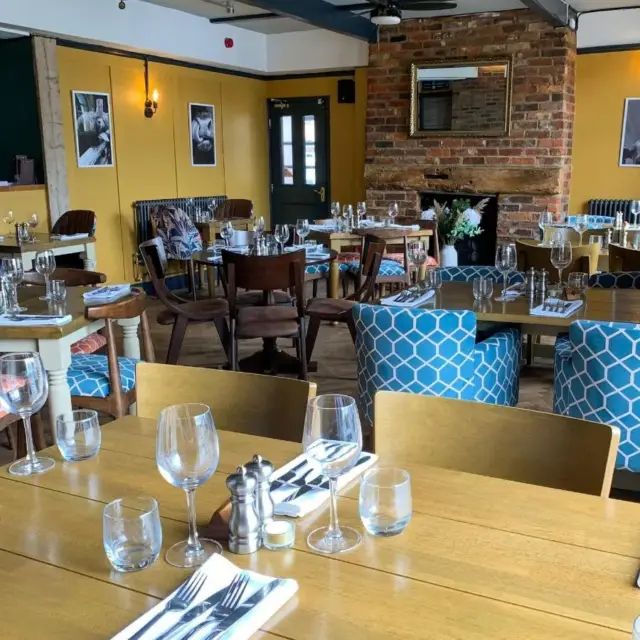 The Kings Head Inn, Home of The Acle Steak