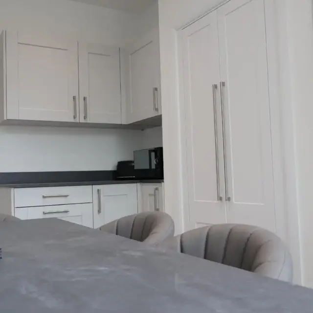 Alban Suites