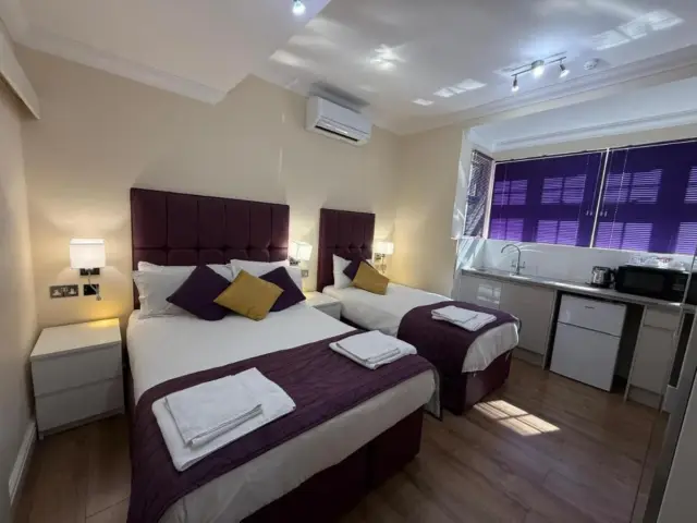 Crompton Guest House