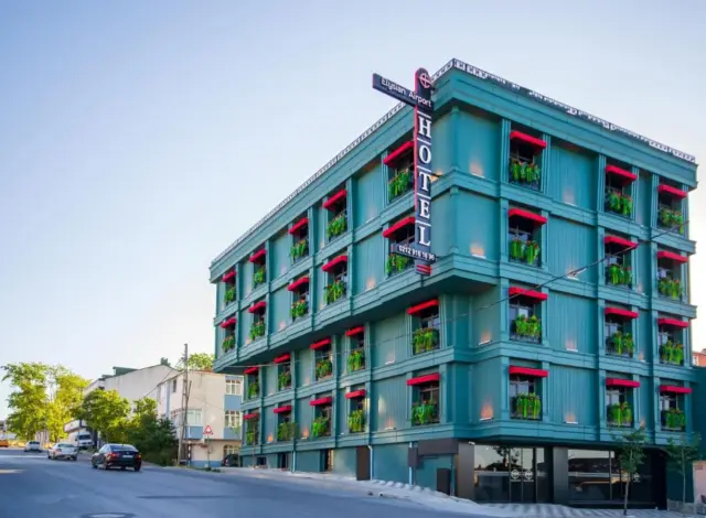 Elysian Airport Hotel & Restaurant