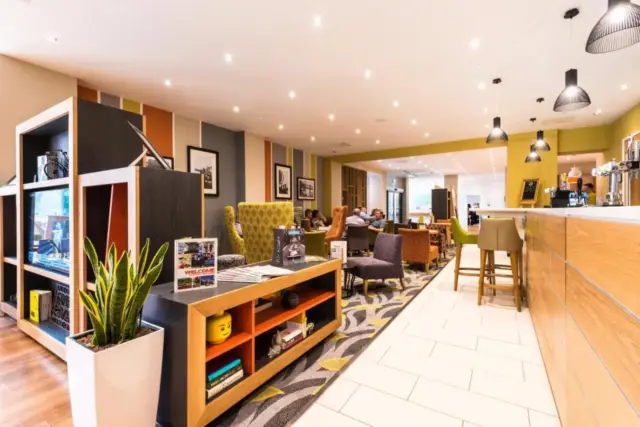 Holiday Inn Rotherham-Sheffield M1,Jct.33 by IHG