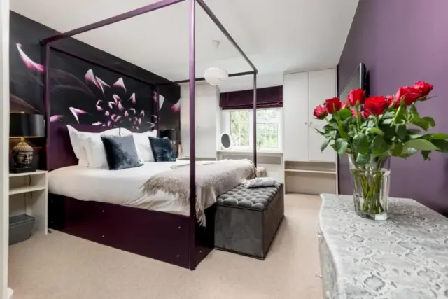LUXURIOUS Country Rooms in Hurley – THE FOX