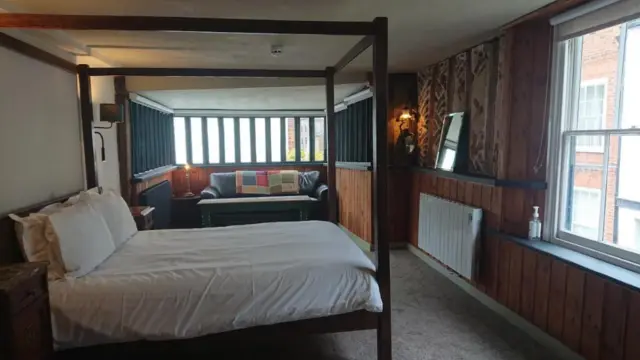 Alma Inn & Dining Rooms