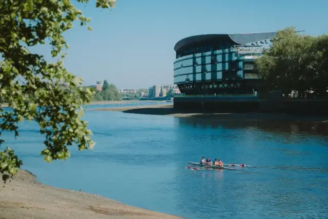 Fulham Pier Hotel
