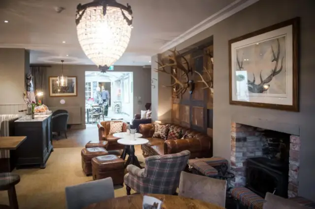 The Grosvenor Arms