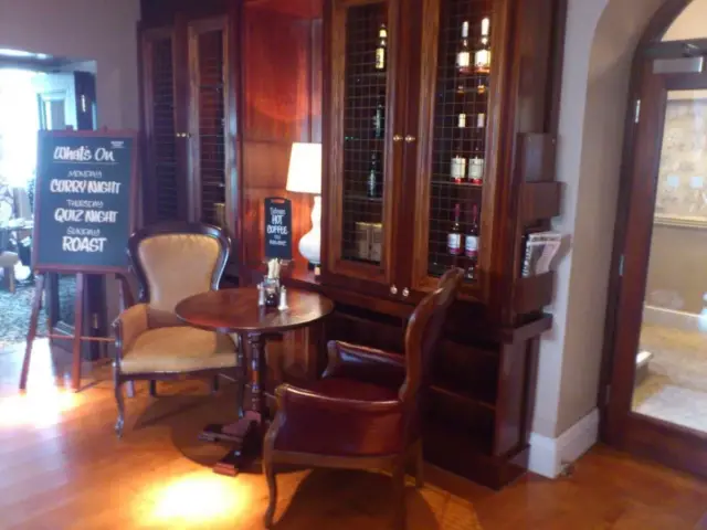 Anglesey Arms Hotel