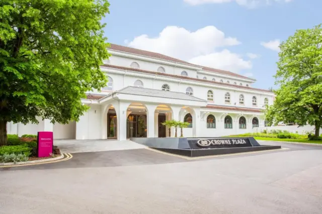Crowne Plaza Gerrards Cross by IHG
