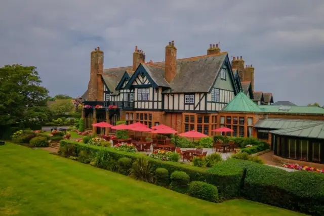 Piersland House