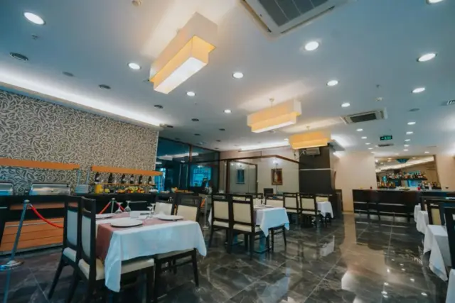 216 Castle Hotel