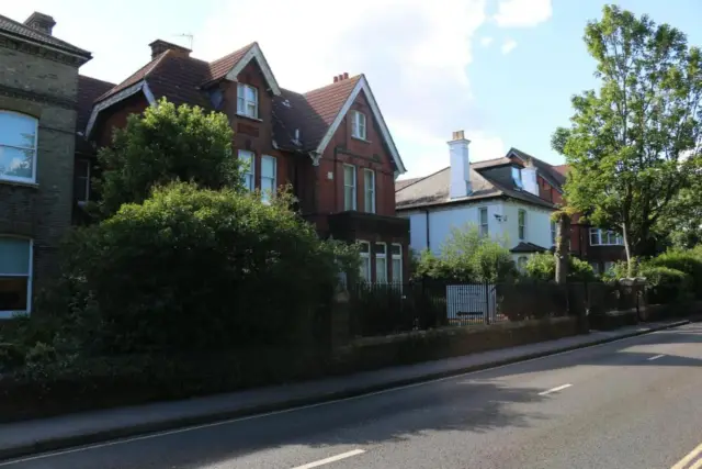 Acorn Lodge Guest House – Free parking