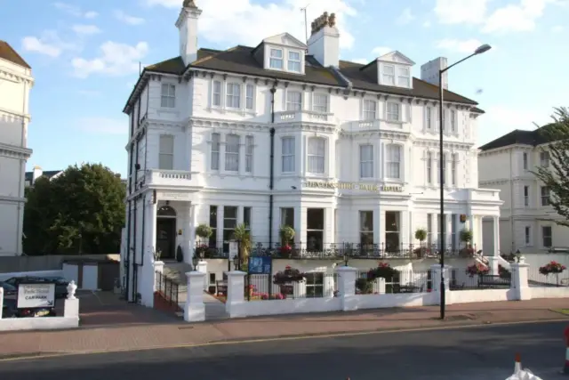 OYO Devonshire Park Hotel