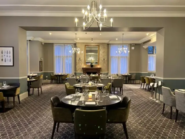 DoubleTree by Hilton St. Anne’s Manor
