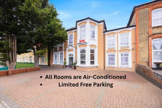 Arinza Hotel, London Ilford