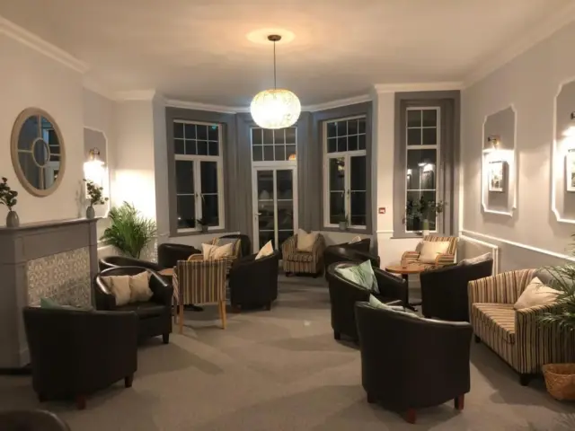 The Kingswood Hotel