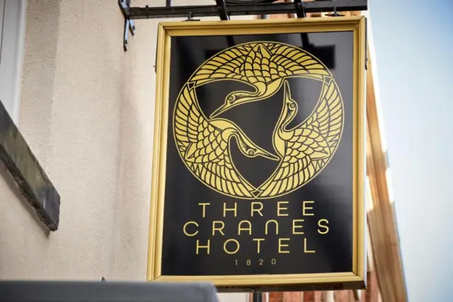 Three Cranes Serviced Apartments