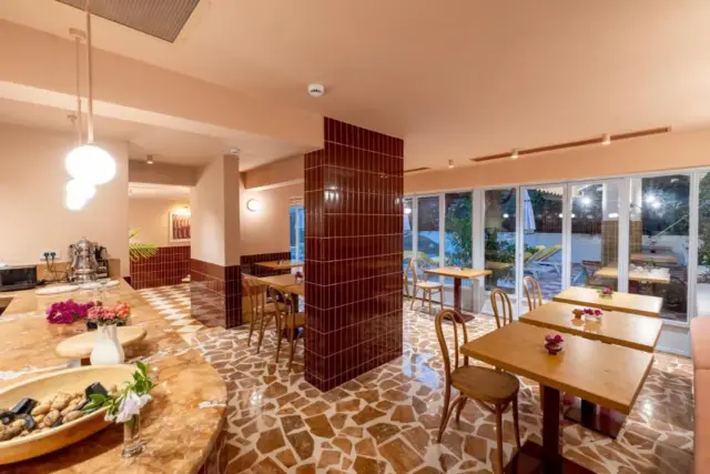 Yonca Anjelika Otel