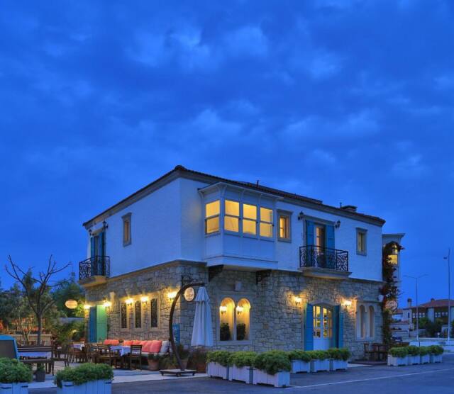 1850 Hotel