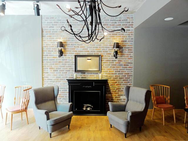 Akin Suites