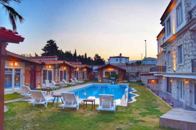 Alaçatı Wood Town