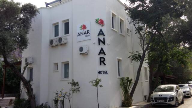 Anar Hotel