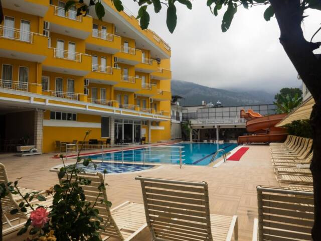 Ares Endam Beach Hotel