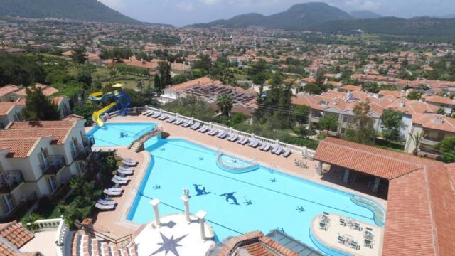 Artemisia Royal Park Club Hotel
