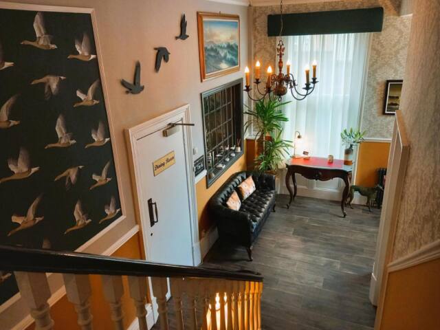 Ashburton House – B&B