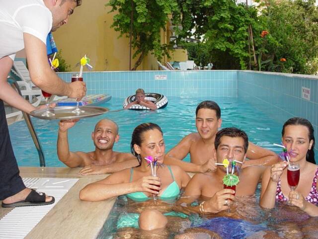 Aysev Hotel