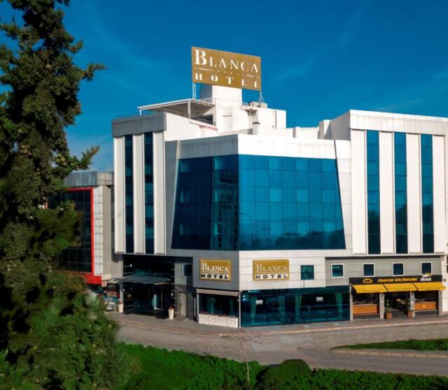 Klasik Üç Kişilik Oda