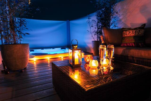 Bluebell Lodge with Hot Tub