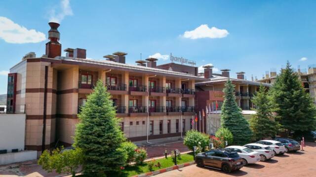 Bonjur Hotel Thermal & Wellness Club
