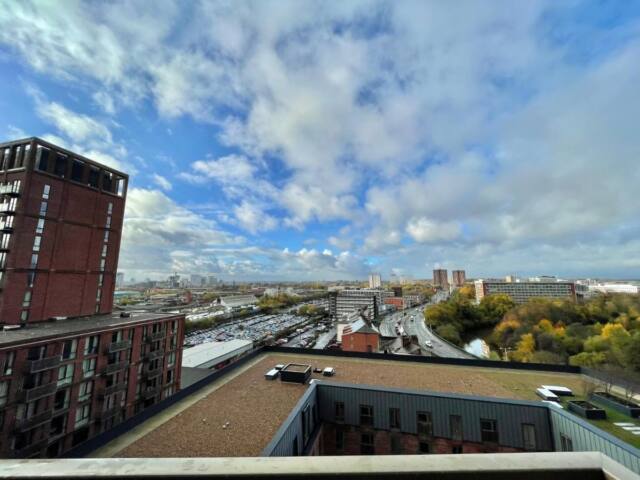 Canal view luxury ensuite double room