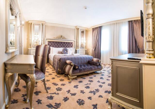 Cassiel Hotel