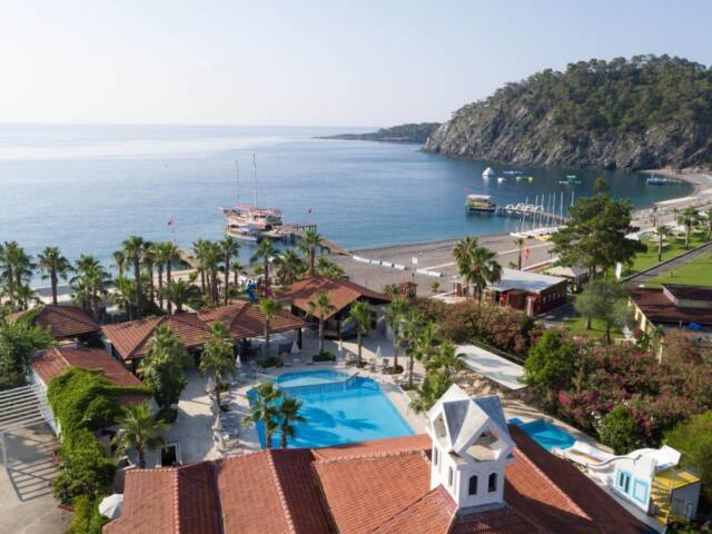 Club Akman Beach