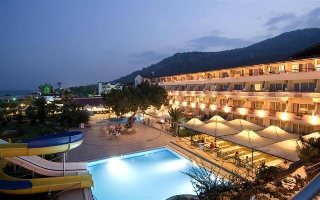 Club Marakesh Beach Hotel