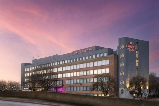Crowne Plaza London Ealing, an IHG Hotel