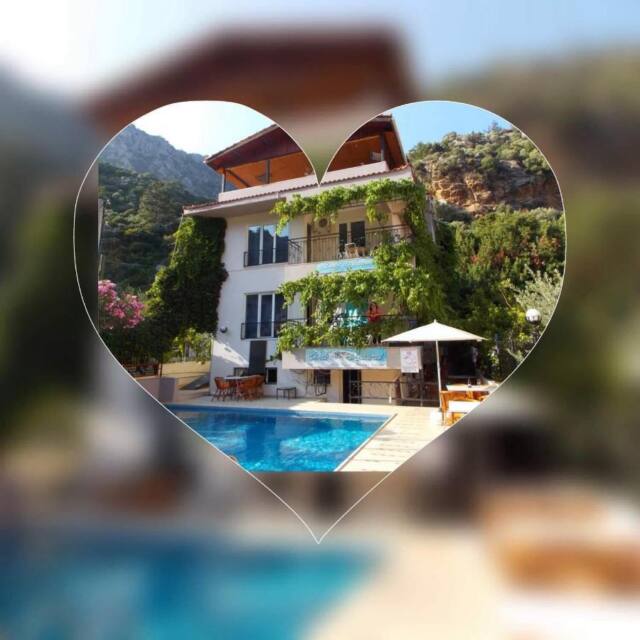 Deniz Apartments