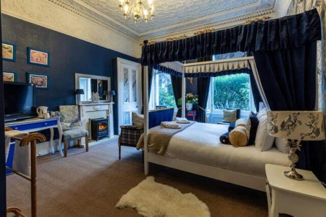 East Claremont Guest House