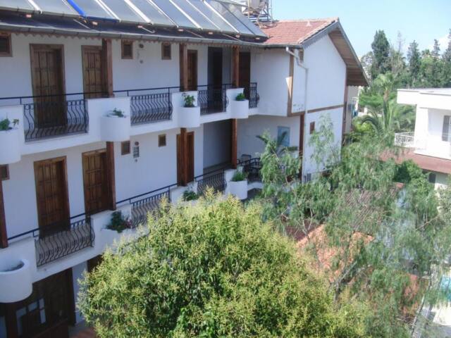 Esra Hotel