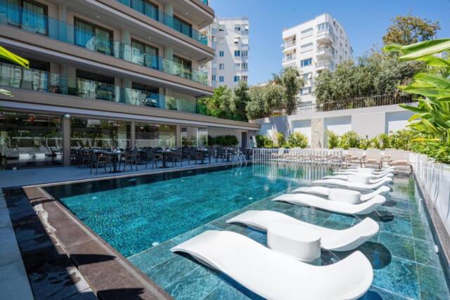 Eyfel Hotel