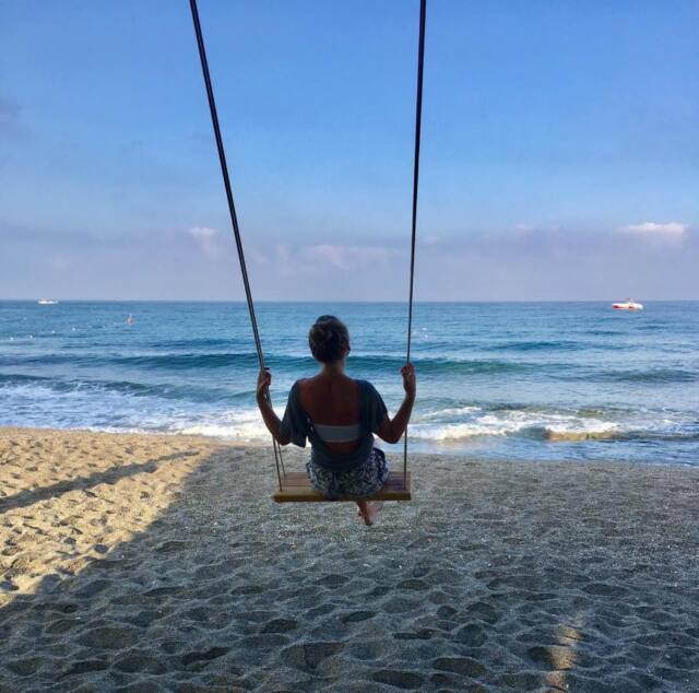 Gold Twins Relax Beach