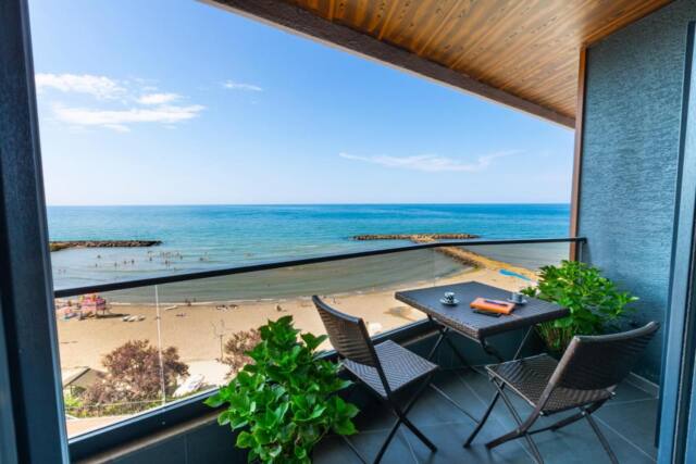 Golden Beach Residence