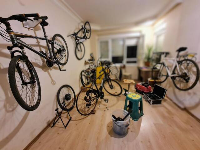 Guest and Bike House An.F