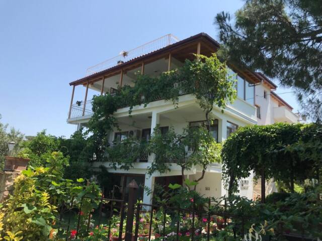 Gunebakan Taliani Hotel