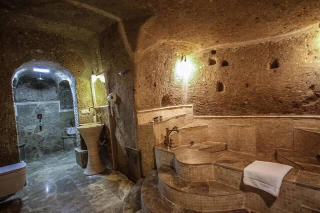 Heaven Cave House – Razziya Evi