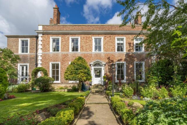 Highgate House
