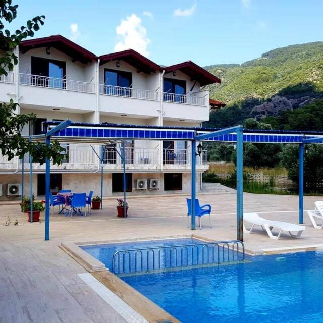 hotel emirpalas