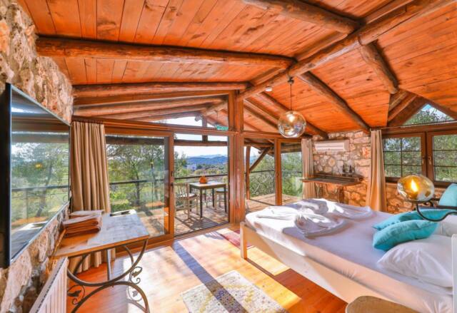 Kale Lodge – Adult Only + 15
