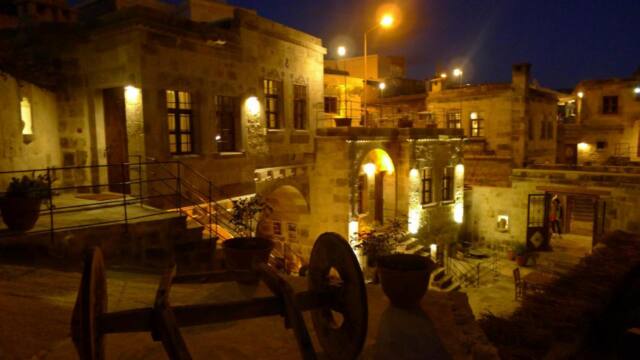 King Cave Hotel by Traveller’s